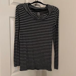 Women’s striped long sleeve shirt